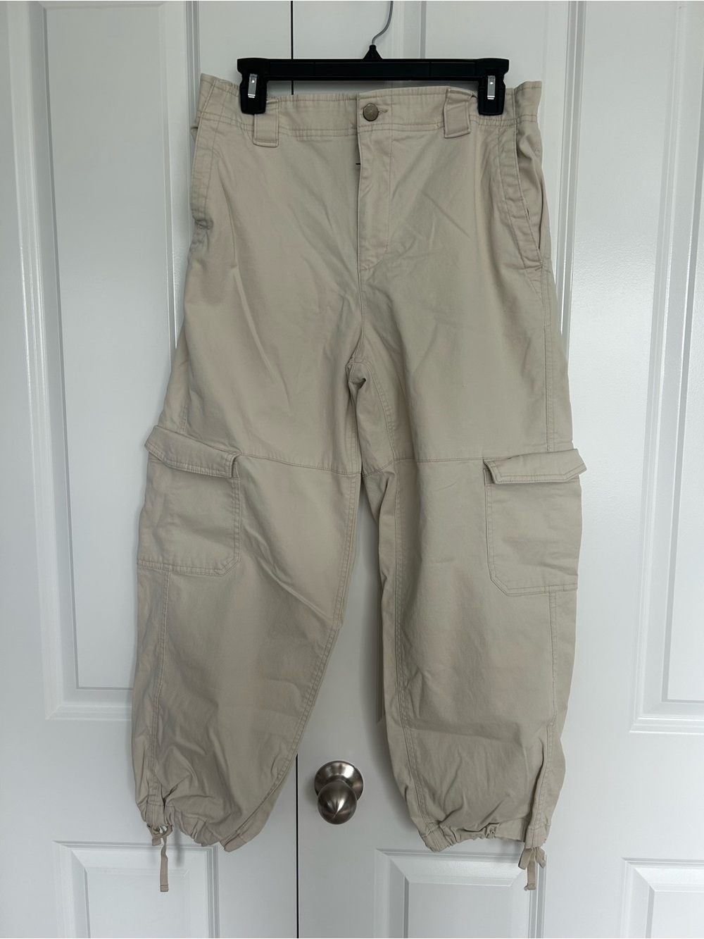 Women’s Cargo Pants in Light Beige
